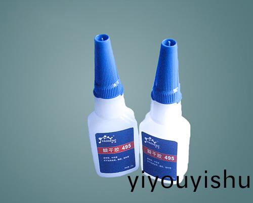 496 中(zhong)粘度耐高溫瞬(shun)間膠 